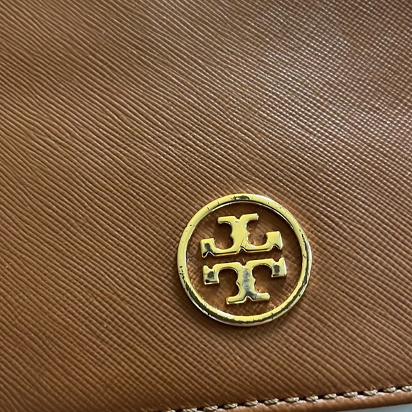 Tory Burch tan Leather Robinson Chain Crossbody Bag - Picture 2 of 5
